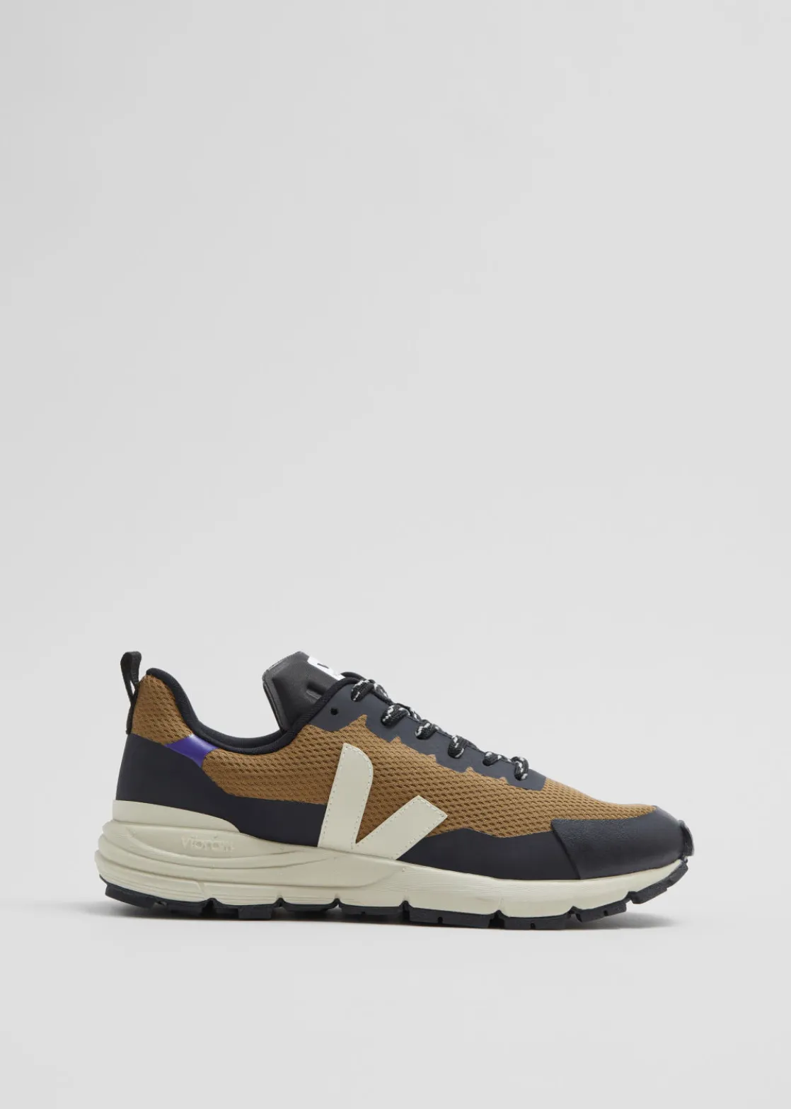 Veja Dekkan Sneakers